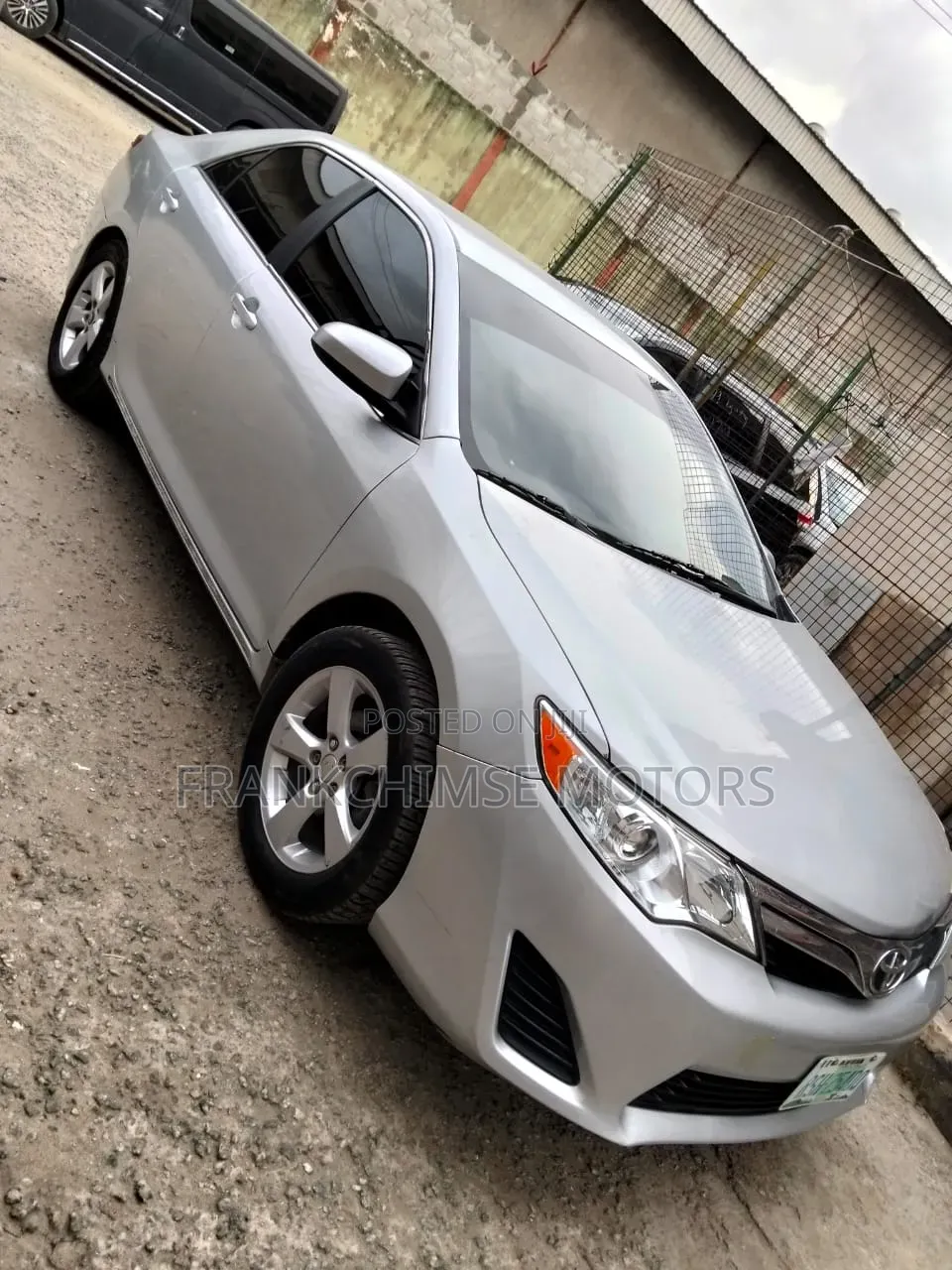 Toyota Camry LE 4dr Sedan (2.5L 4cyl 6A) 2013 Silver