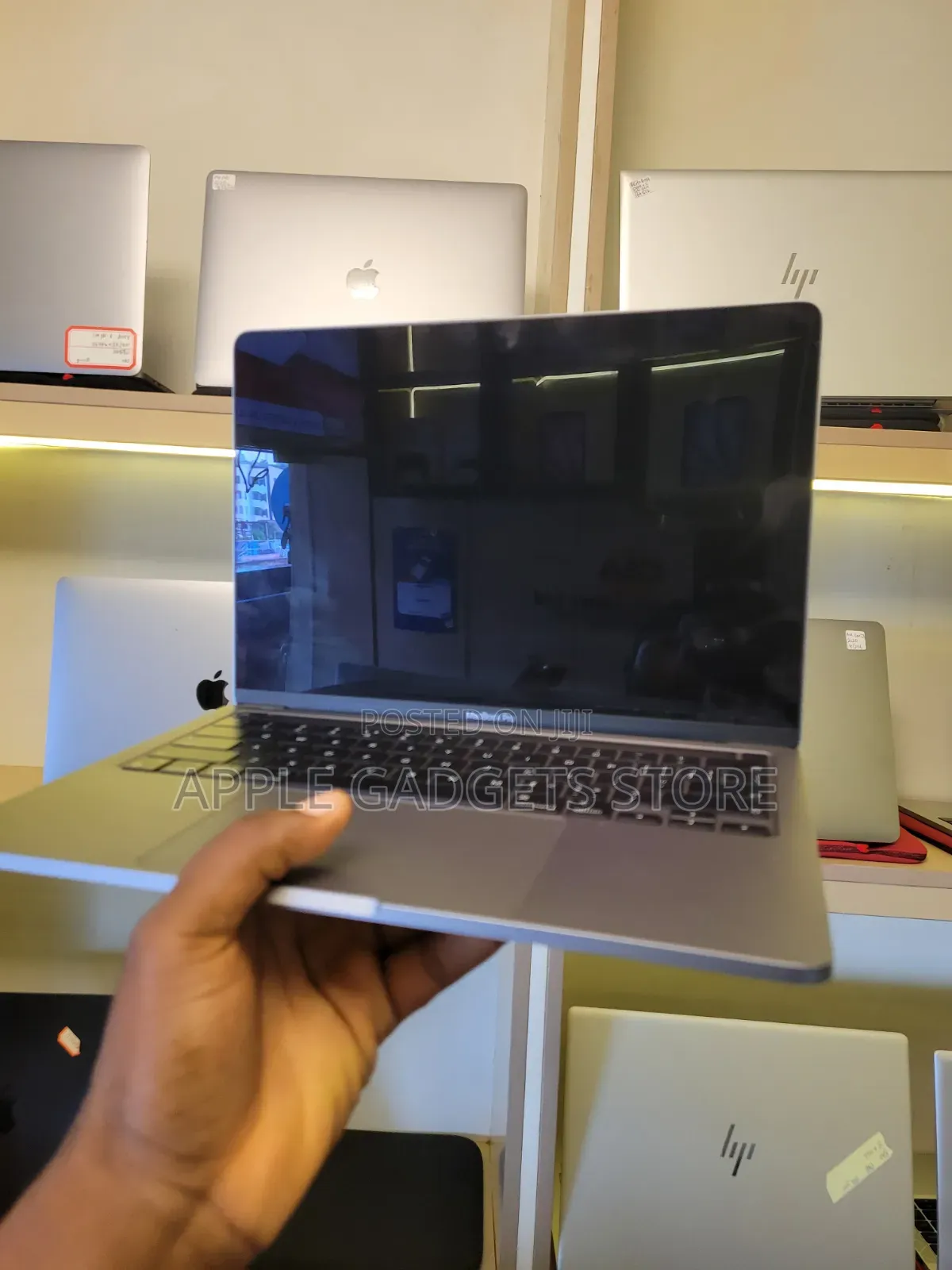 Laptop Apple MacBook Pro 2021 M1 16GB Apple M1 Pro SSD 512GB