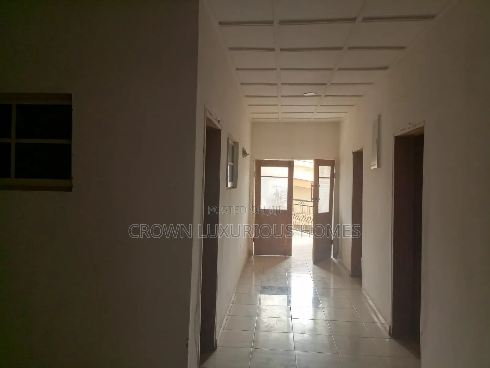 22 Rooms Hotel For Sale