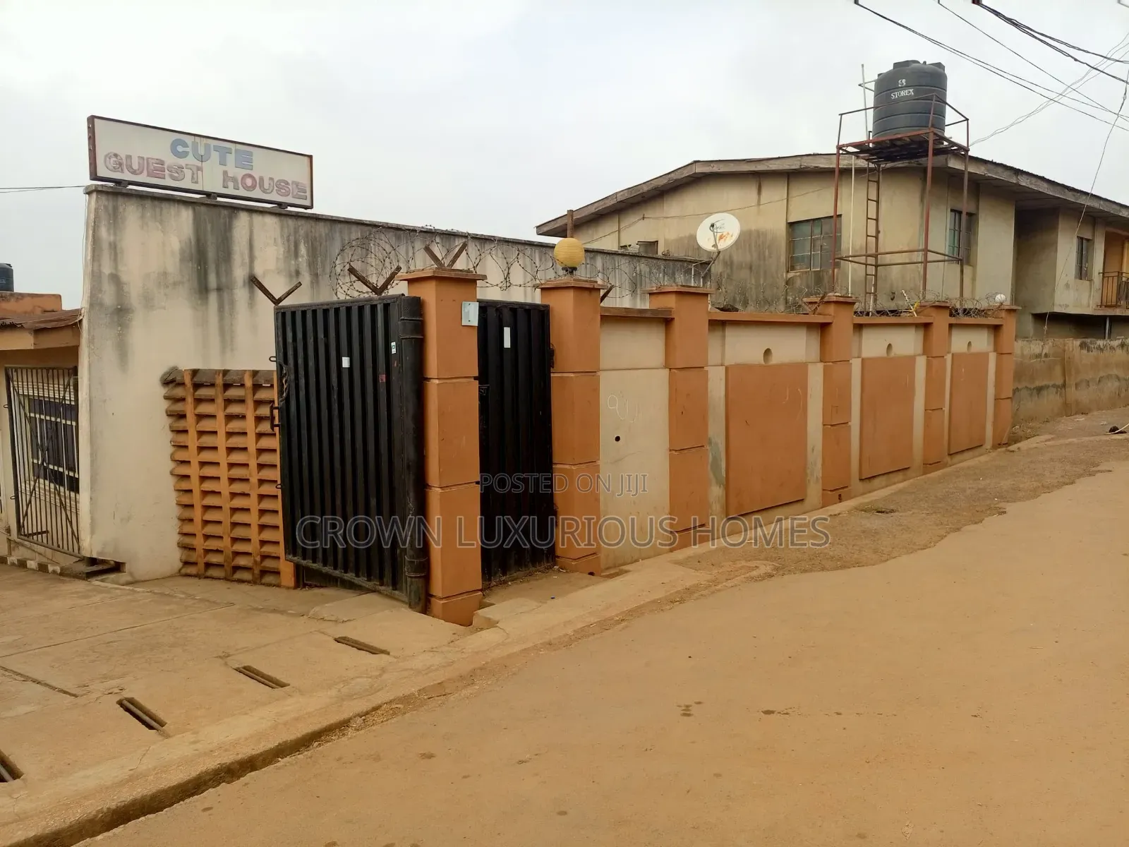 22 Rooms Hotel For Sale