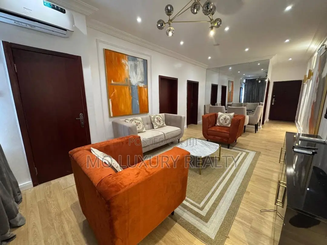 2bdrm Apartment in Lekki Phase 1 for rent