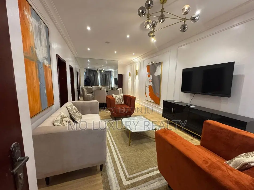 2bdrm Apartment in Lekki Phase 1 for rent
