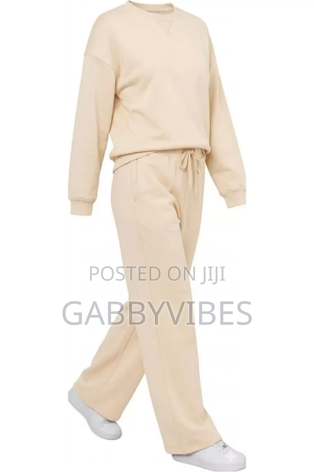 A Plain Female Vibe Sweatshirt and Joggers