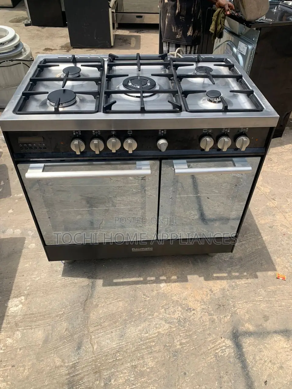 Clean 5 Burner Gas Cooker With Oven and Grill (Payment on Delivery