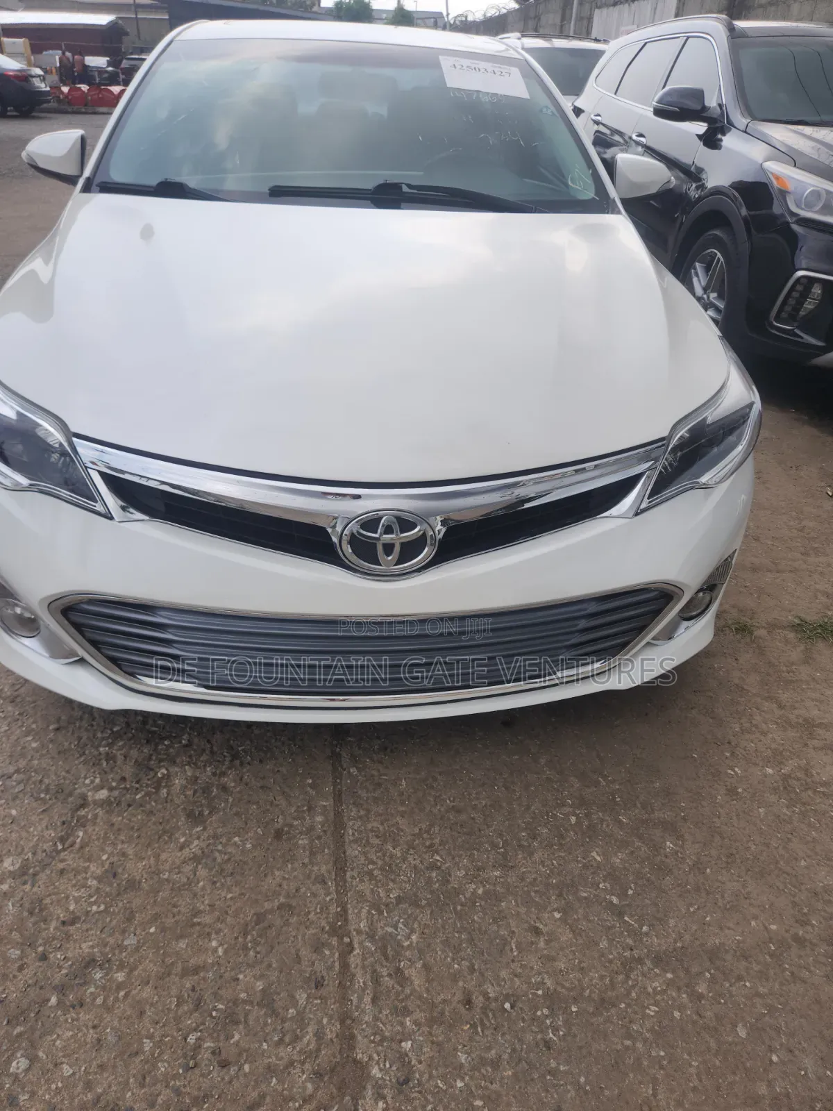 Toyota Avalon XLE 4dr Sedan (3.5L 6cyl 6A) 2014 White