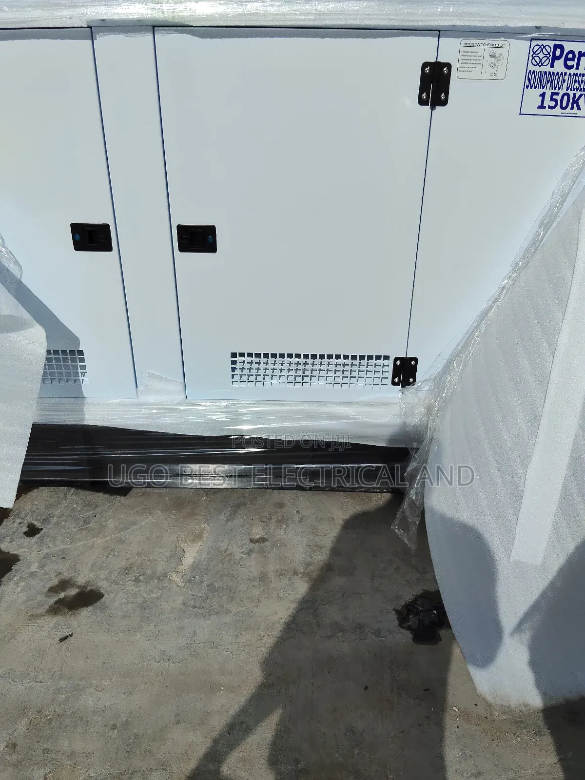 150kva Perkins Soundproof Generator  Copper Coil Two Years Warranty