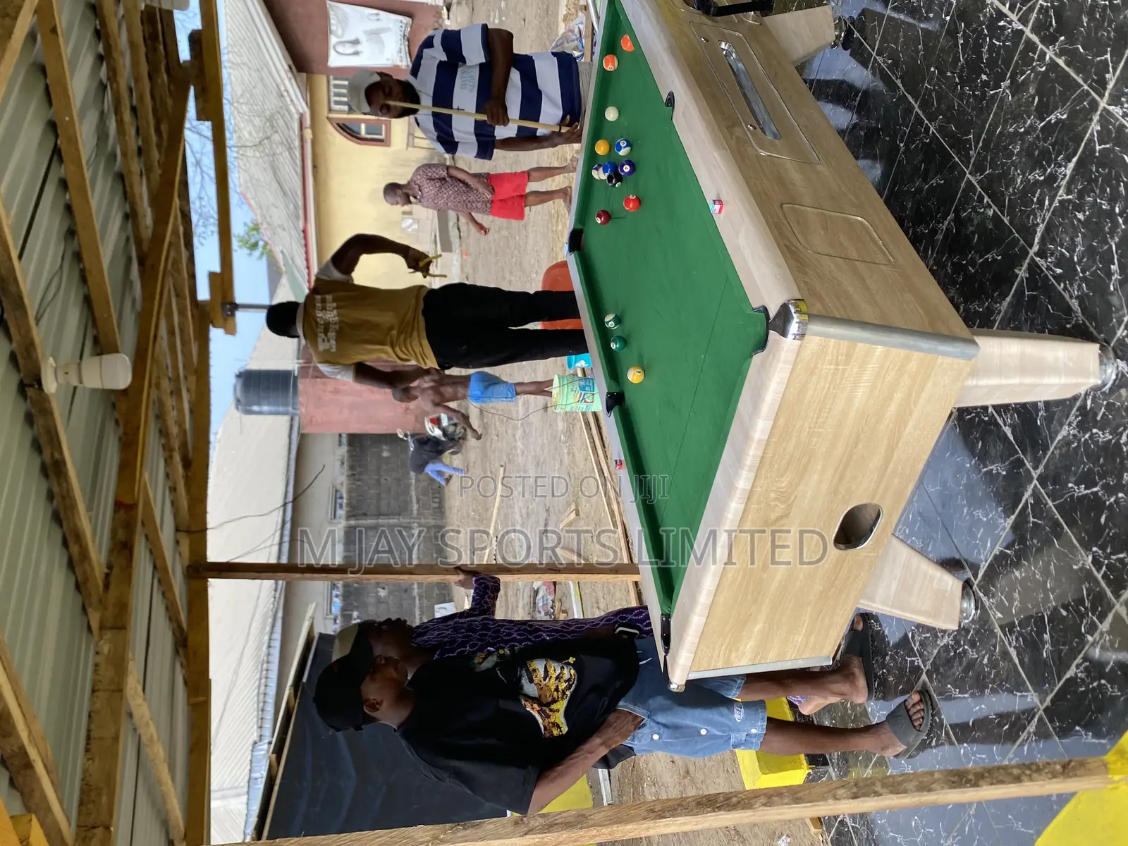 7ft Coin Operated Marble Snooker Board