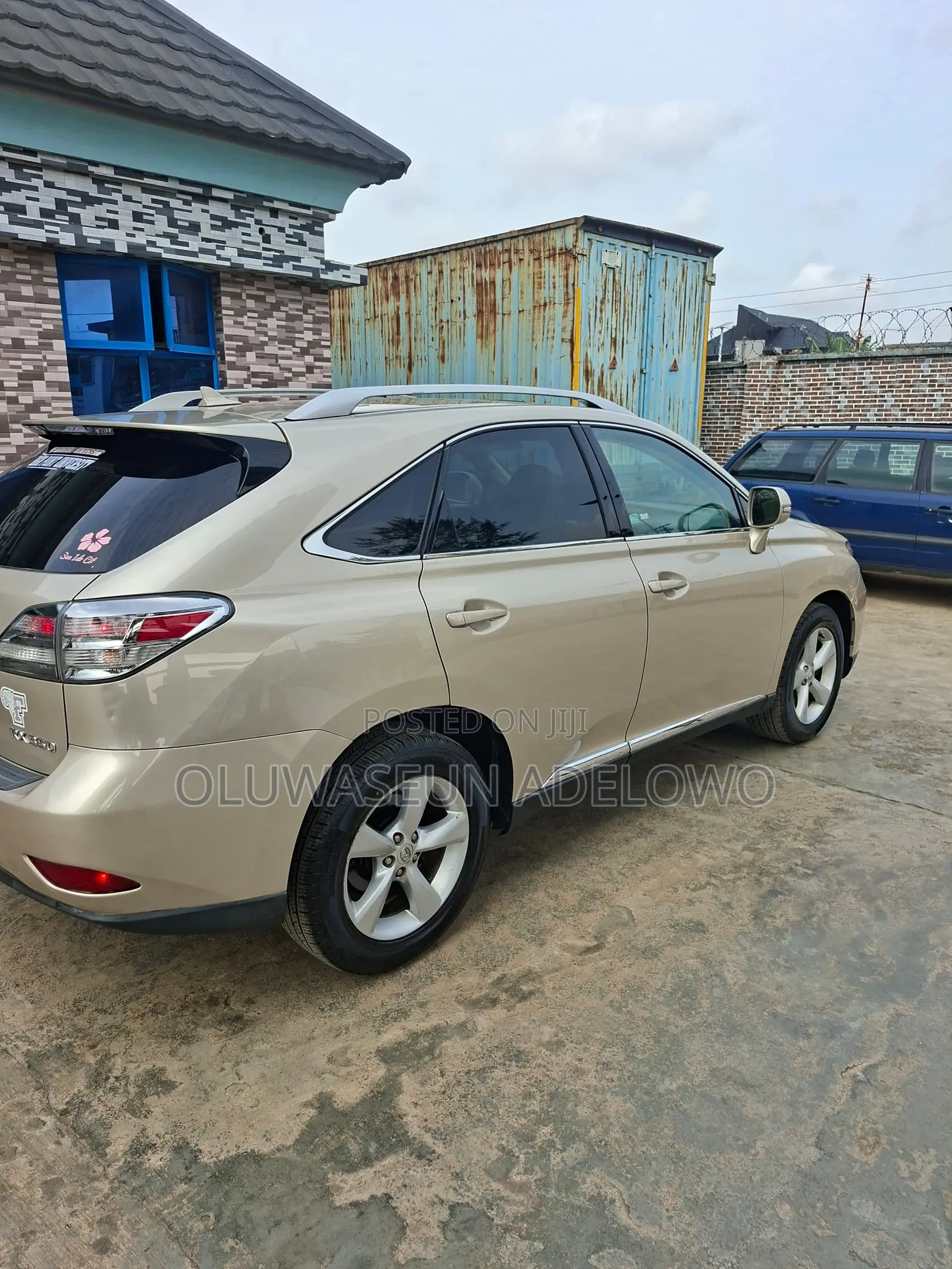 Lexus RX 350 2011 Gold