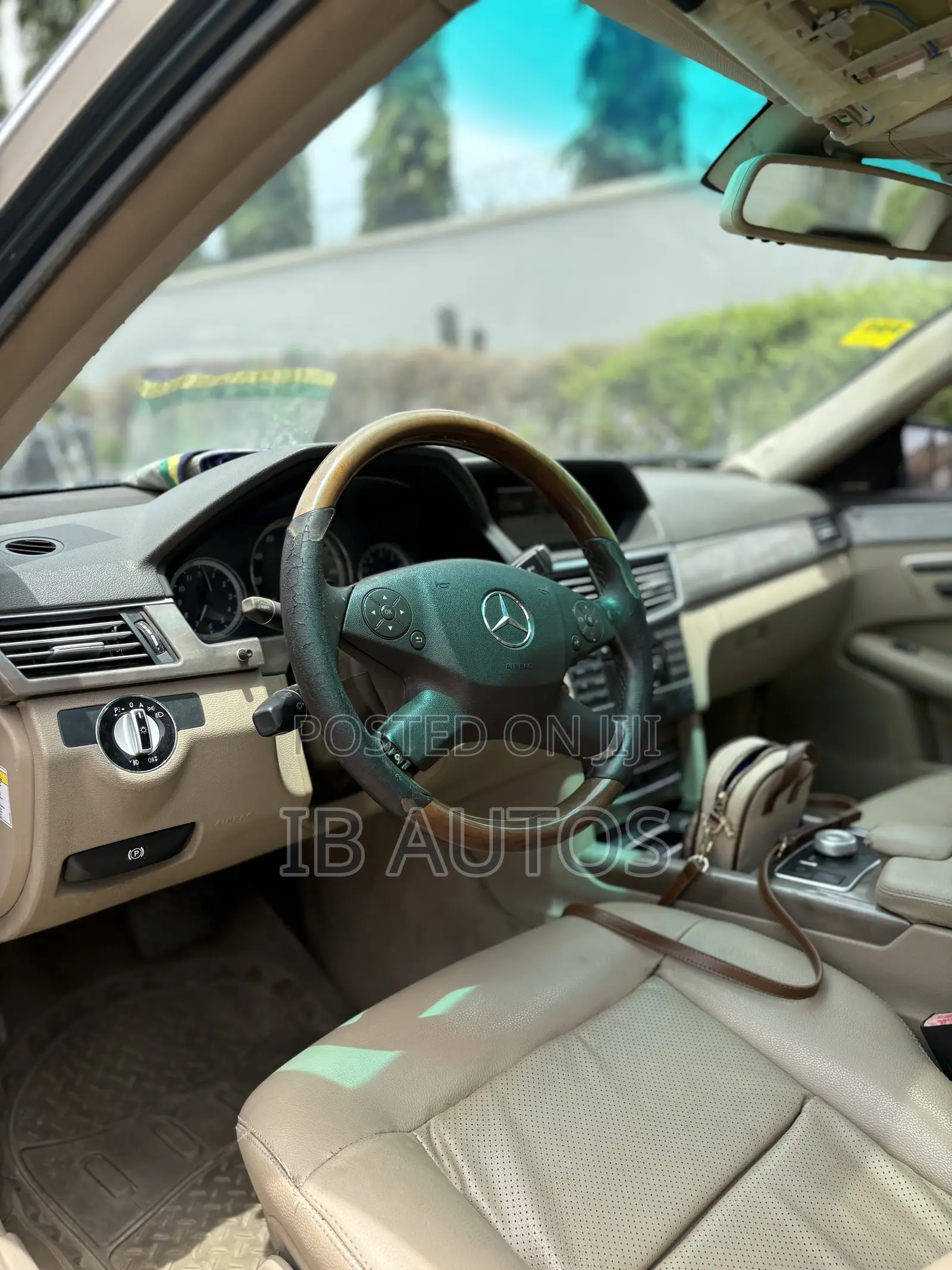 Mercedes-Benz E350 Base 4Matic Sedan AWD (3.5L 6cyl 7A) 2010 Blue