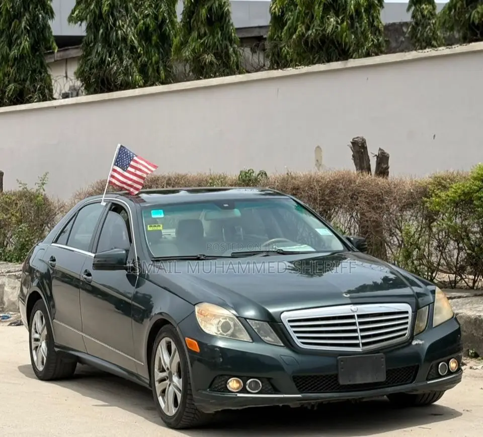 Mercedes-Benz E350 Base 4dr 4Matic Sedan AWD (3.5L 6cyl 7A) 2012 Green