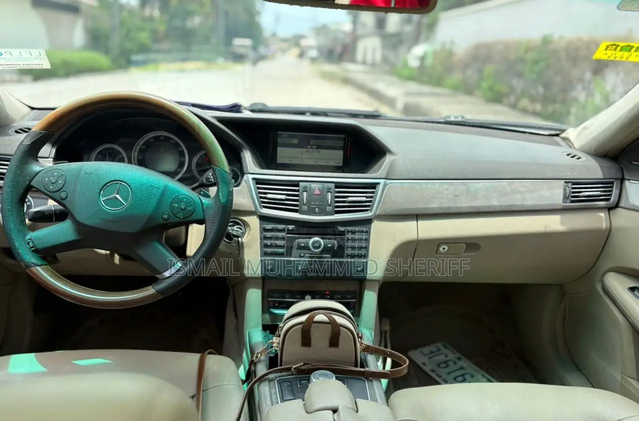 Mercedes-Benz E350 Base 4dr 4Matic Sedan AWD (3.5L 6cyl 7A) 2012 Green