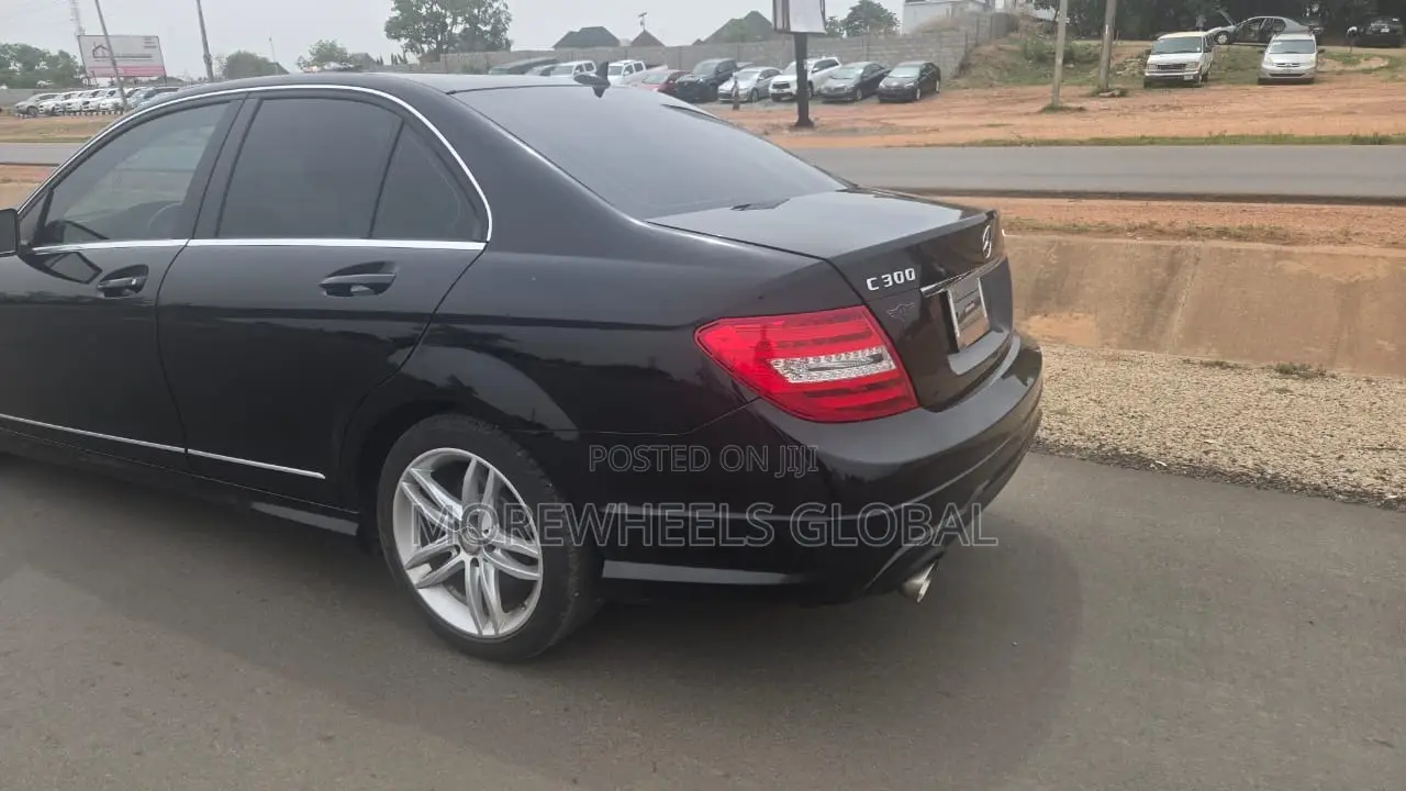 Mercedes-Benz C300 Luxury 4Matic Sedan AWD (3.0L 6cyl 7A) 2012 Black