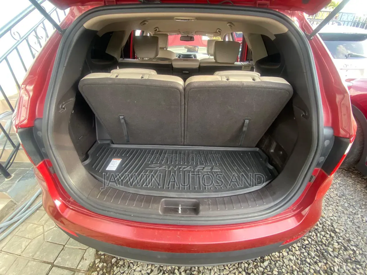 Hyundai Santa Fe GLS 4dr SUV (3.3L 6cyl 6A) 2014 Red