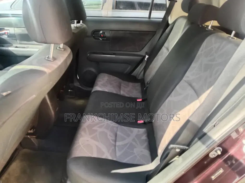 Scion xB 2013 Maroon
