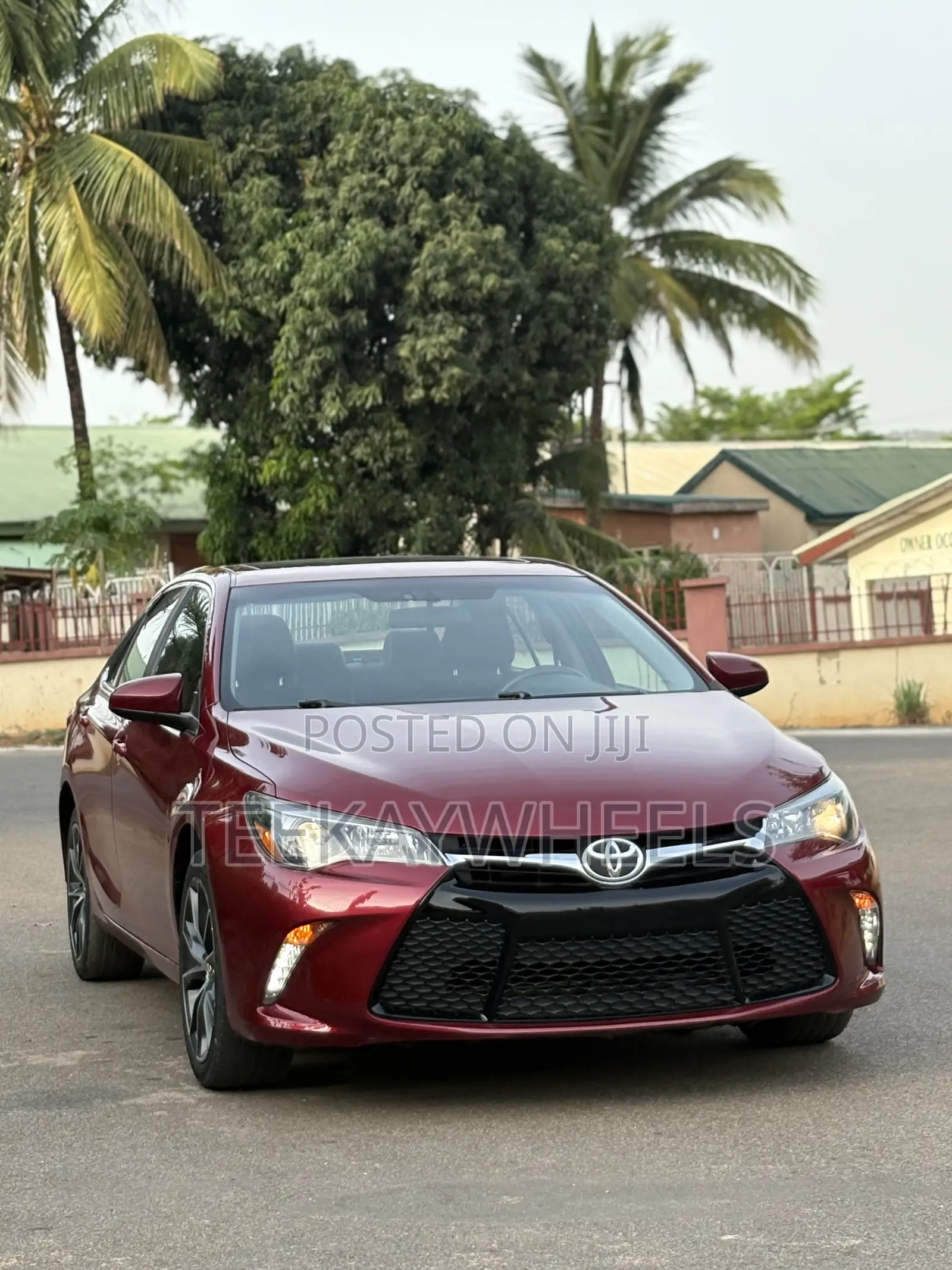Toyota Camry XSE 4dr Sedan (2.5l 4cyl 6A) 2016 Red