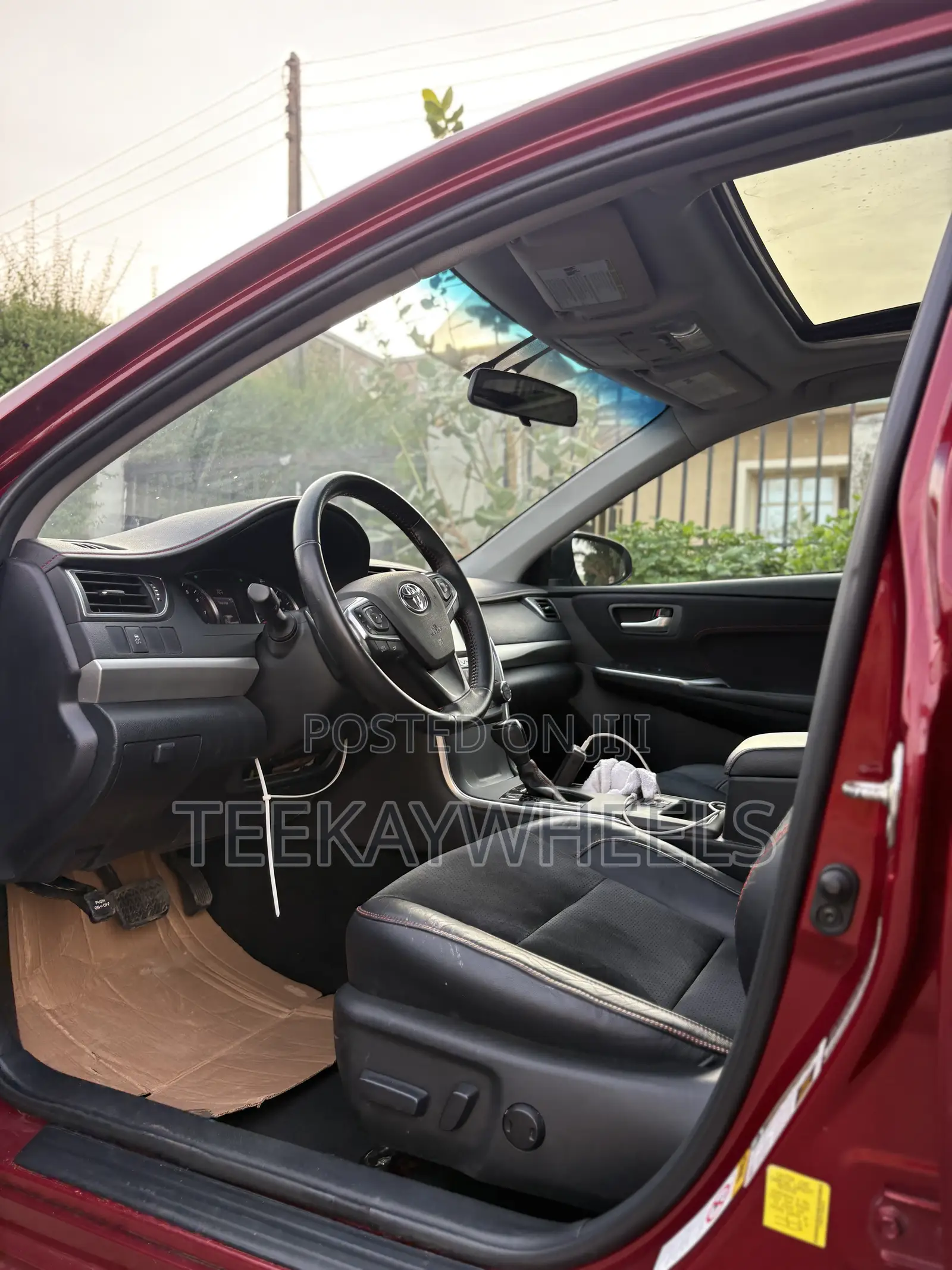 Toyota Camry XSE 4dr Sedan (2.5l 4cyl 6A) 2016 Red