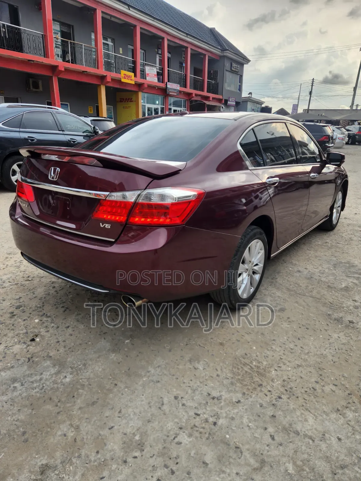 Honda Accord Touring 4dr Sedan FWD (3.5L 6cyl 6A) 2013 Burgundy