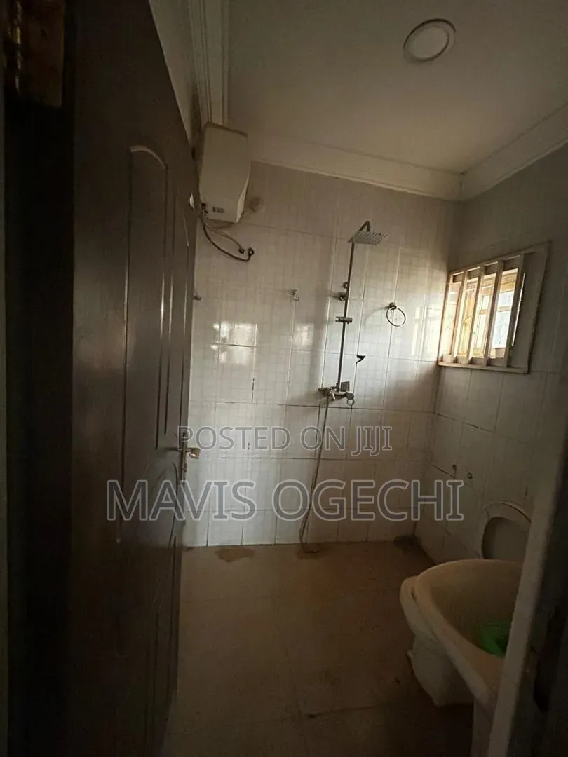3bdrm Bungalow in Rugar Madaki, Karu for sale