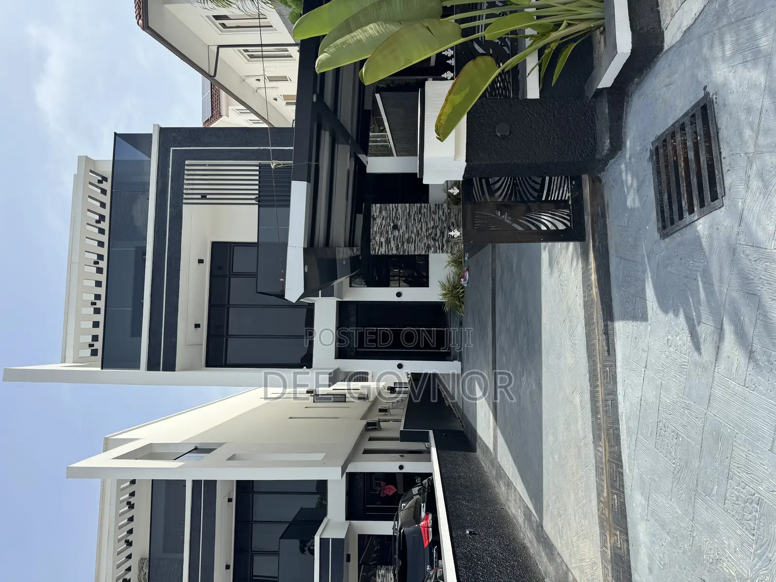 6bdrm Duplex in Mega Mon, Ikota for sale