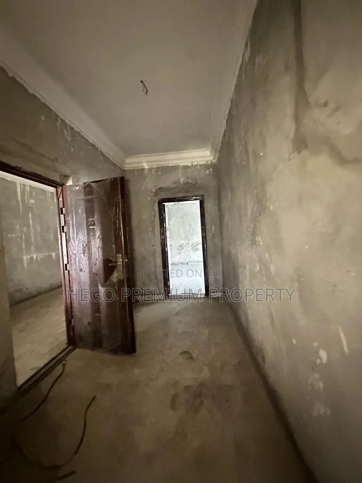 5bdrm House in Packland Estate, Okuru for sale