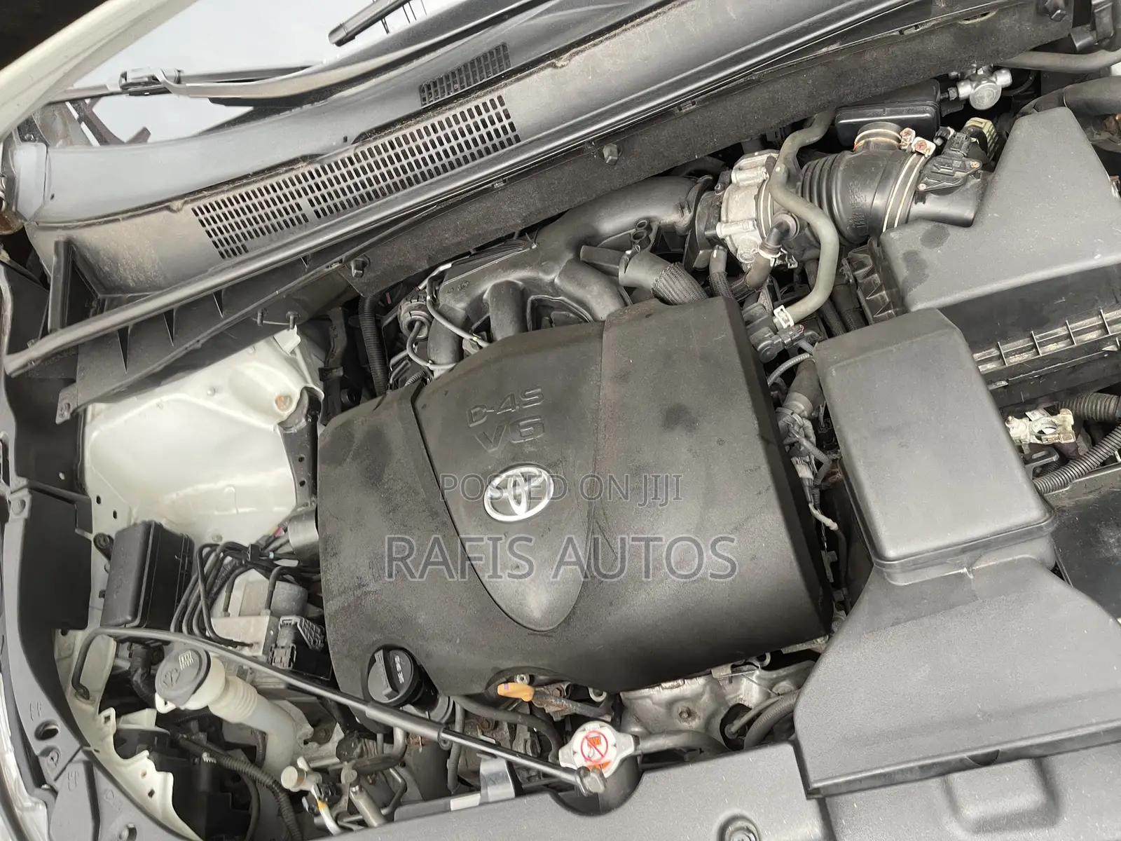 Toyota Highlander XLE 4x4 V6 (3.5L 6cyl 8A) 2018 White