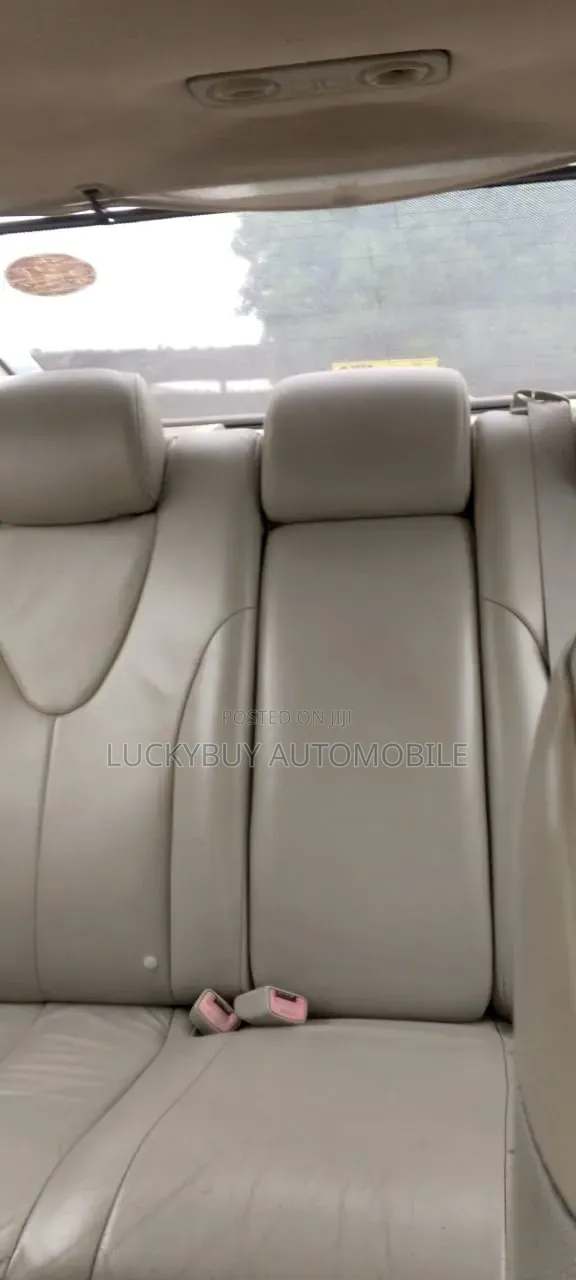 Toyota Camry XLE V6 4dr Sedan (3.5L 6cyl 6AM) 2008 Gold