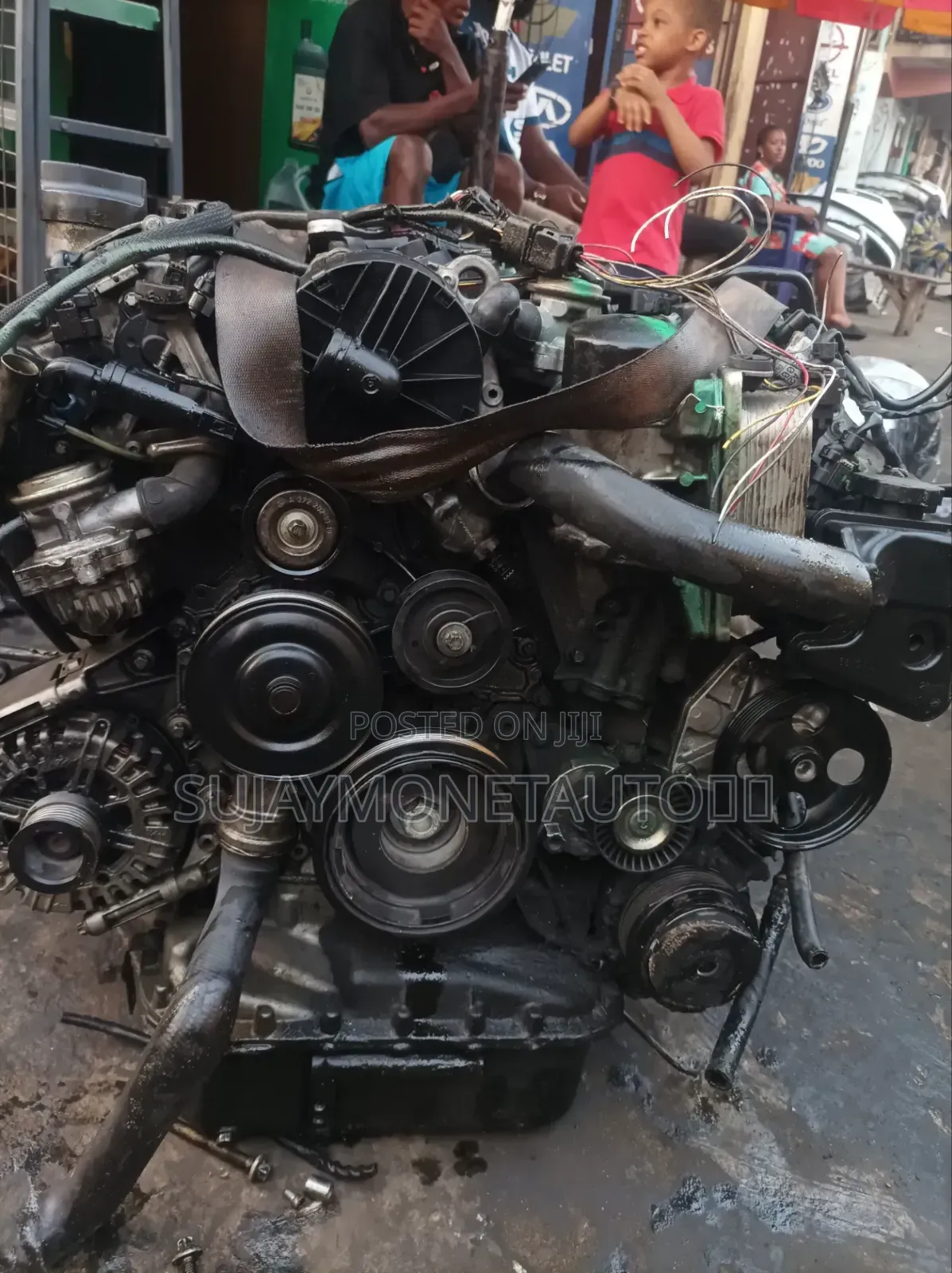 Mercedes Benz 164,272 Engine Modified as V6 Engine