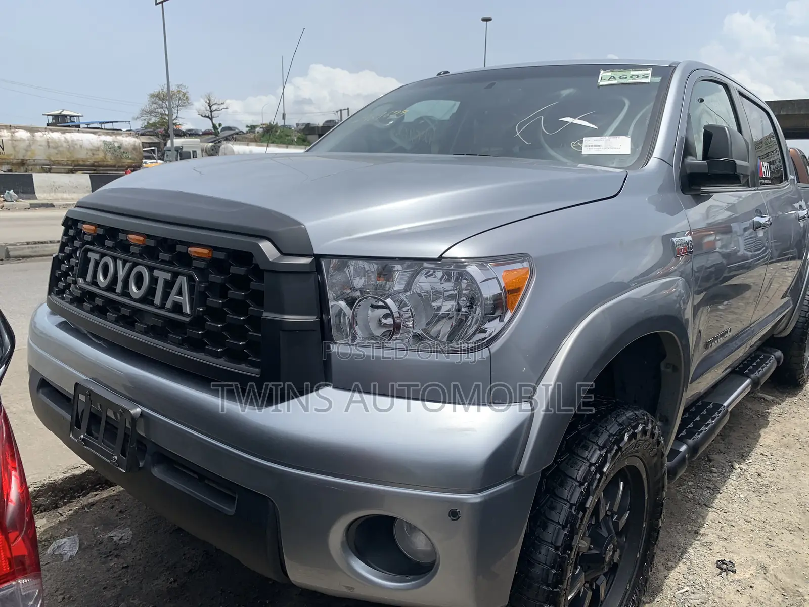 Toyota Tundra CrewMax 4x4 Platinum 5.7L V8 2013 Silver