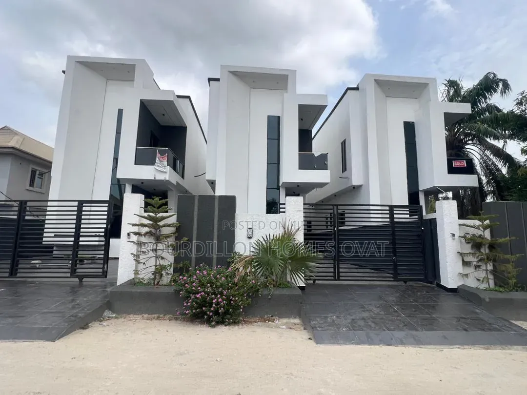 4bdrm Duplex in Thomas Estate Ajah for sale