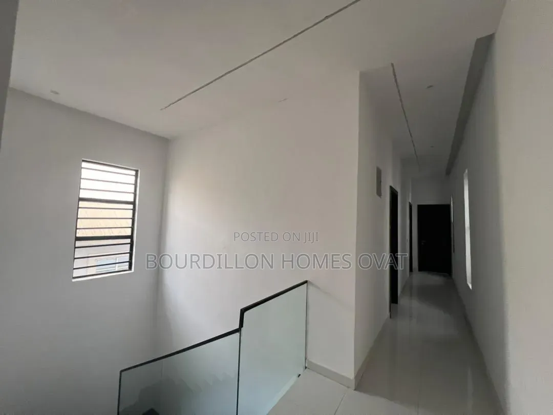 4bdrm Duplex in Thomas Estate Ajah for sale