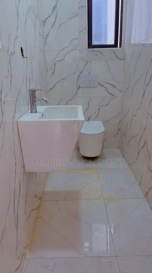 3bdrm Duplex in Ologolo Lekki Lagos for rent