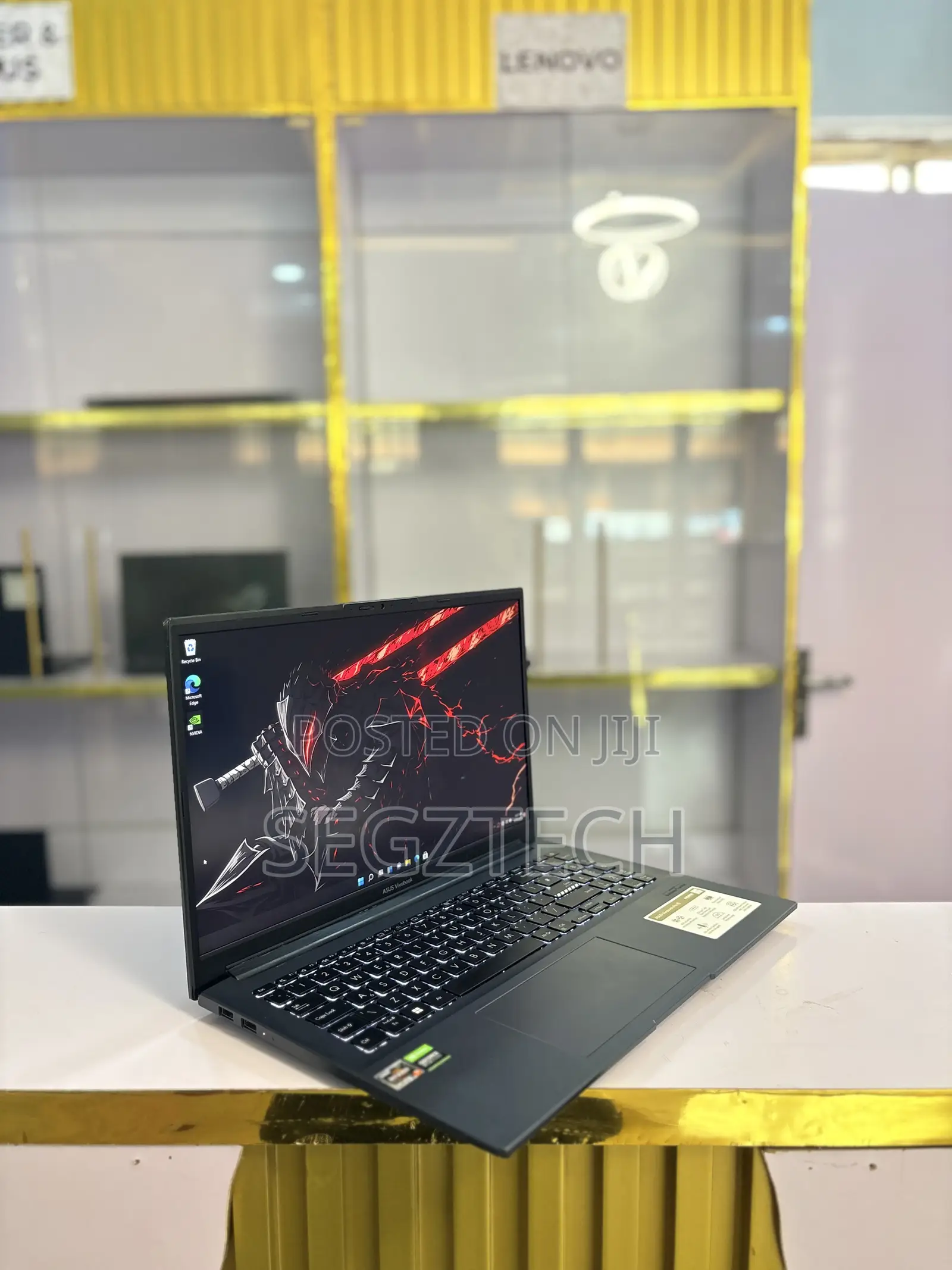 Laptop Asus VivoBook 15 X505BA 16GB AMD Ryzen 7 SSD 512GB