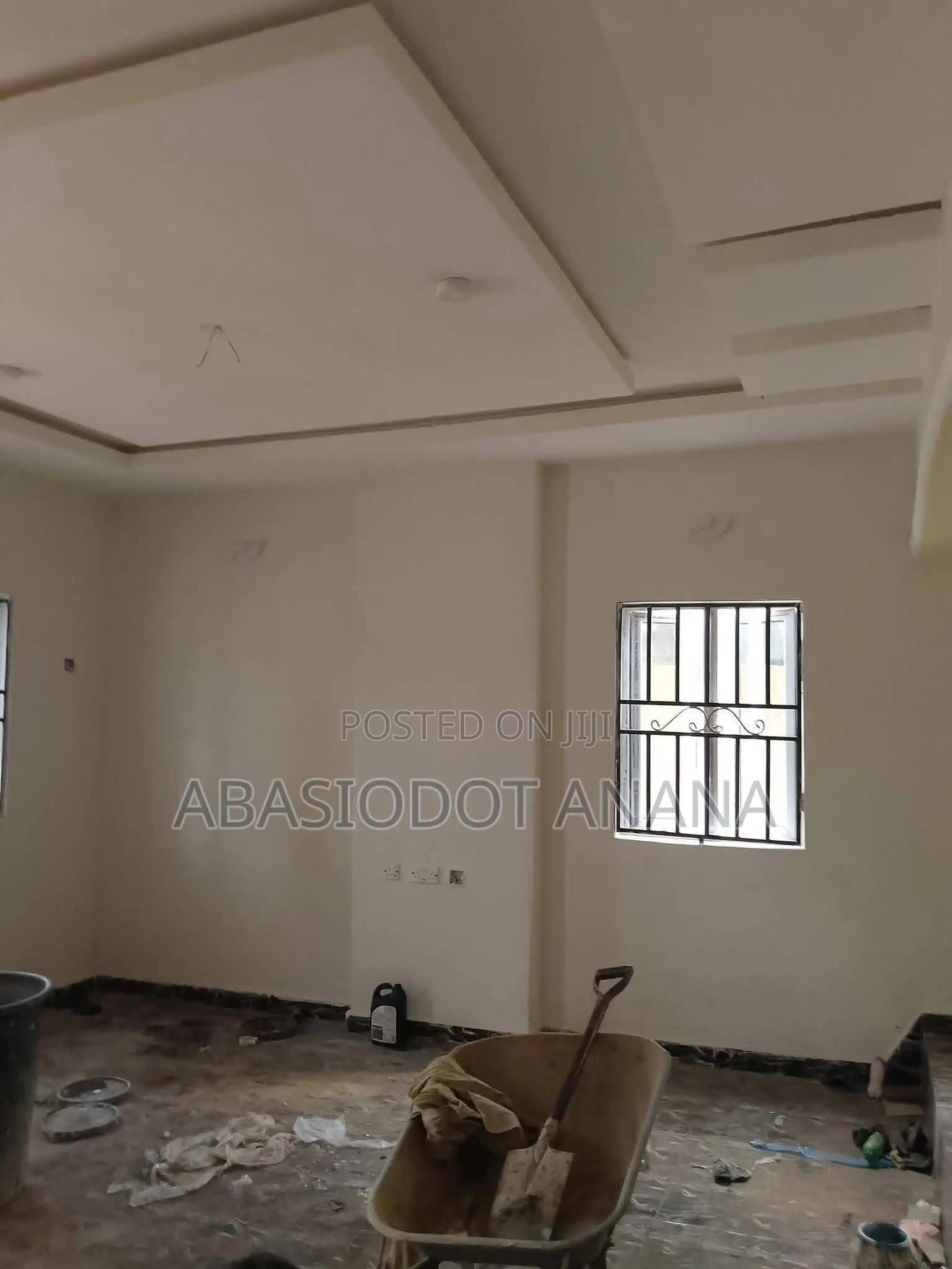 3bdrm Bungalow in Aka Etinan Mbierebe, Uyo for sale