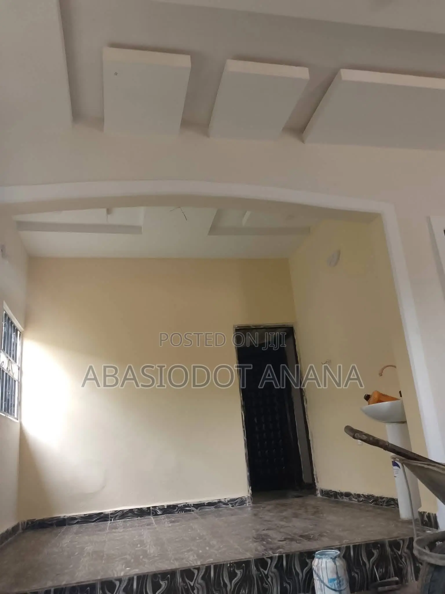 3bdrm Bungalow in Aka Etinan Mbierebe, Uyo for sale
