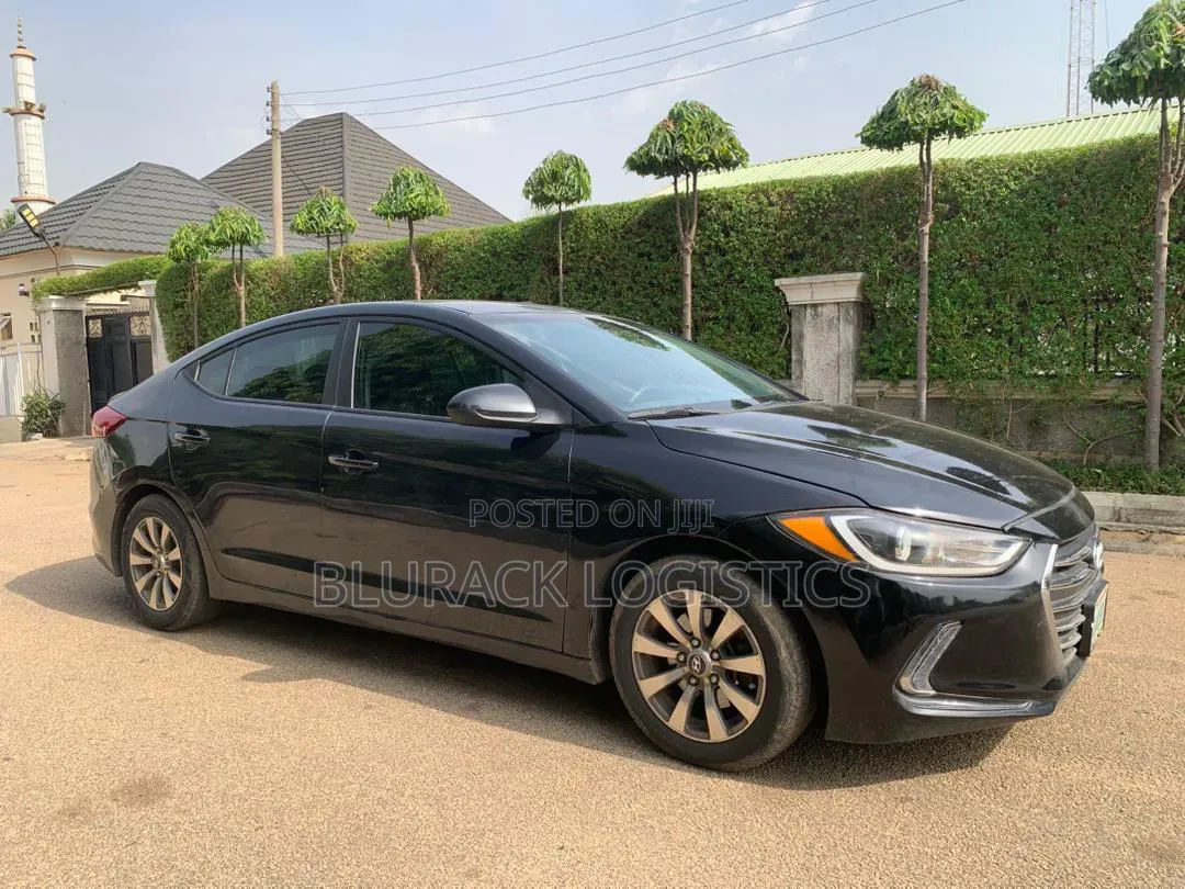 Hyundai Elantra 2018 Black
