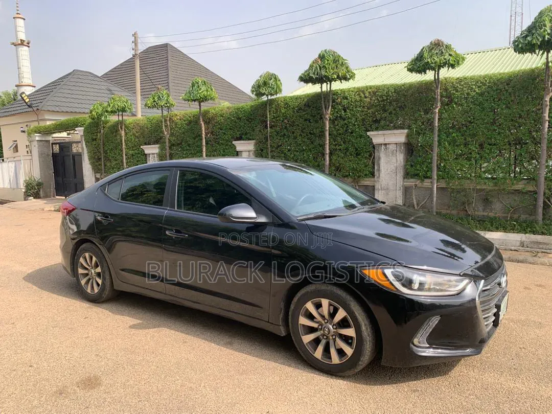 Hyundai Elantra 2018 Black