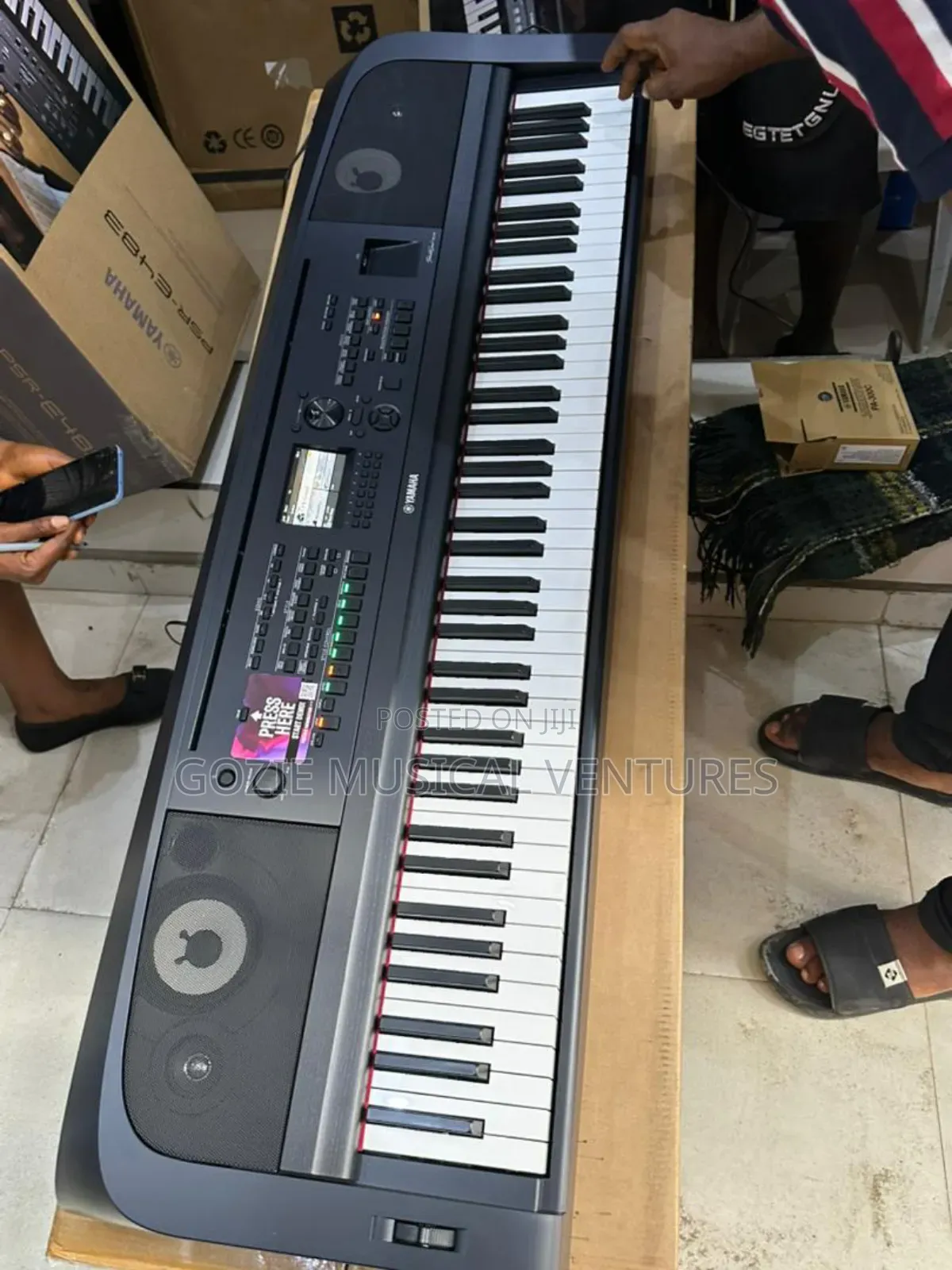 Complete 88 Key's Yamaha Keyboard DGX 670b
