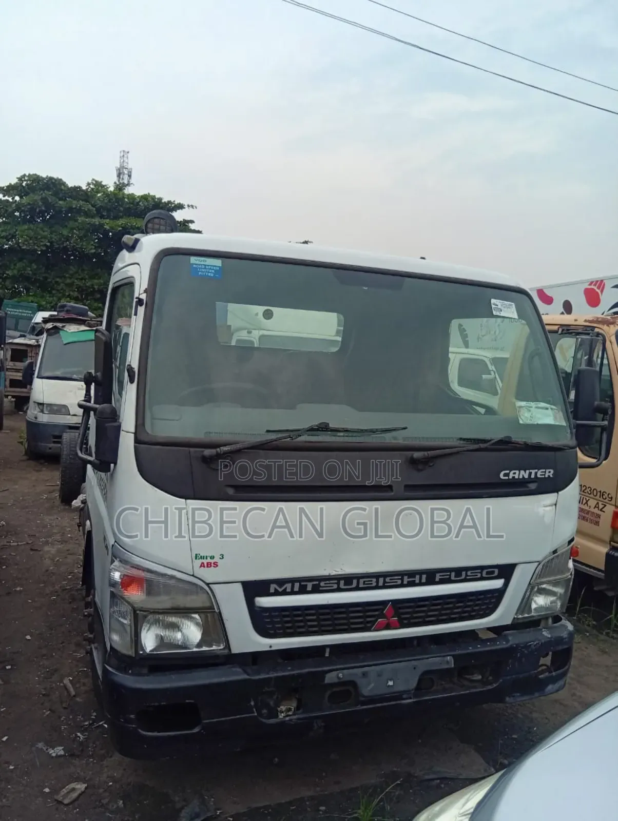 Mitsubishi Fuso Truck (Cab and Chassis) Right Hand Drive (Foreign Used