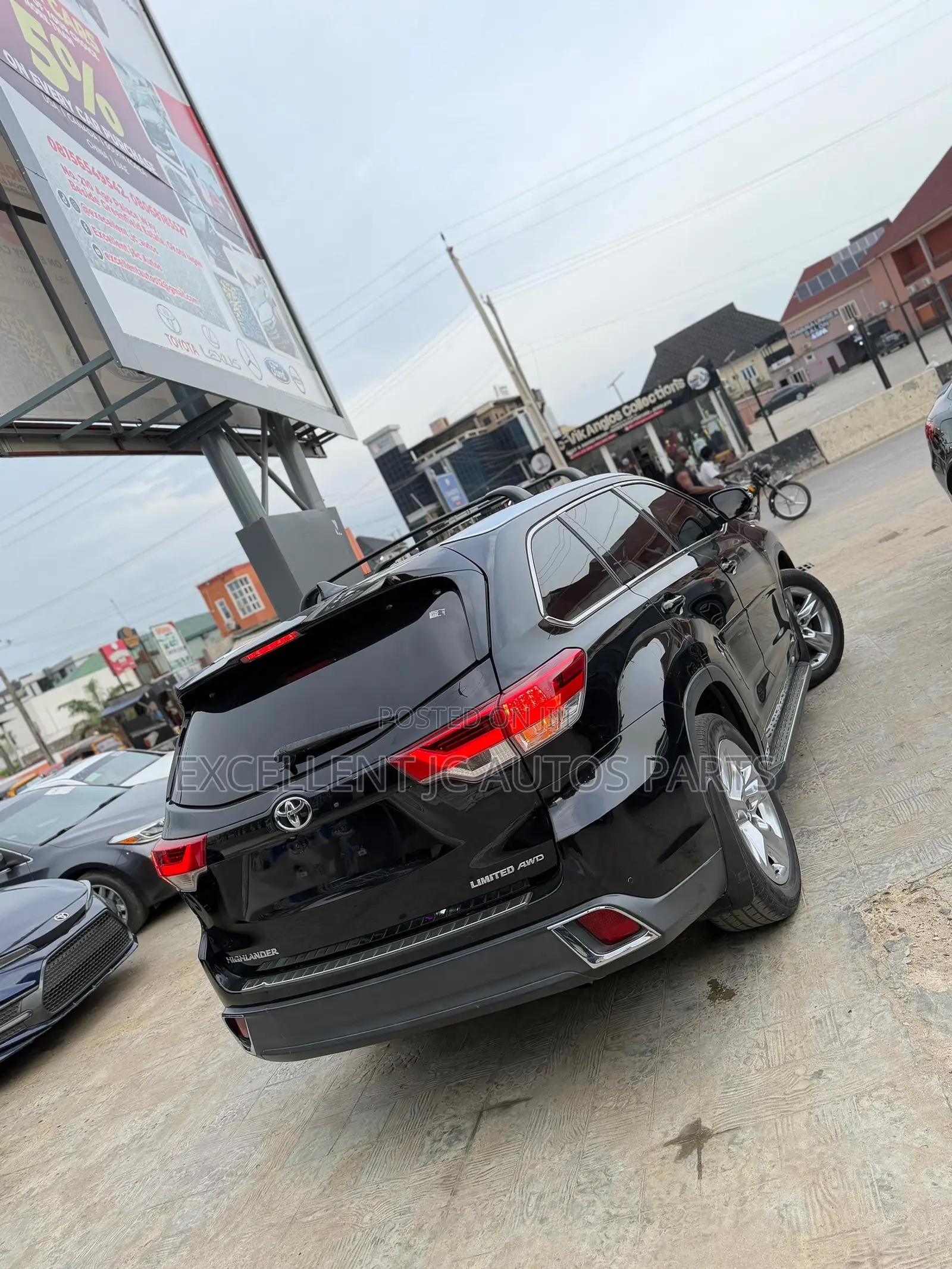 Toyota Highlander Limited 4x4 V6 (3.5L 6cyl 8A) 2017 Black