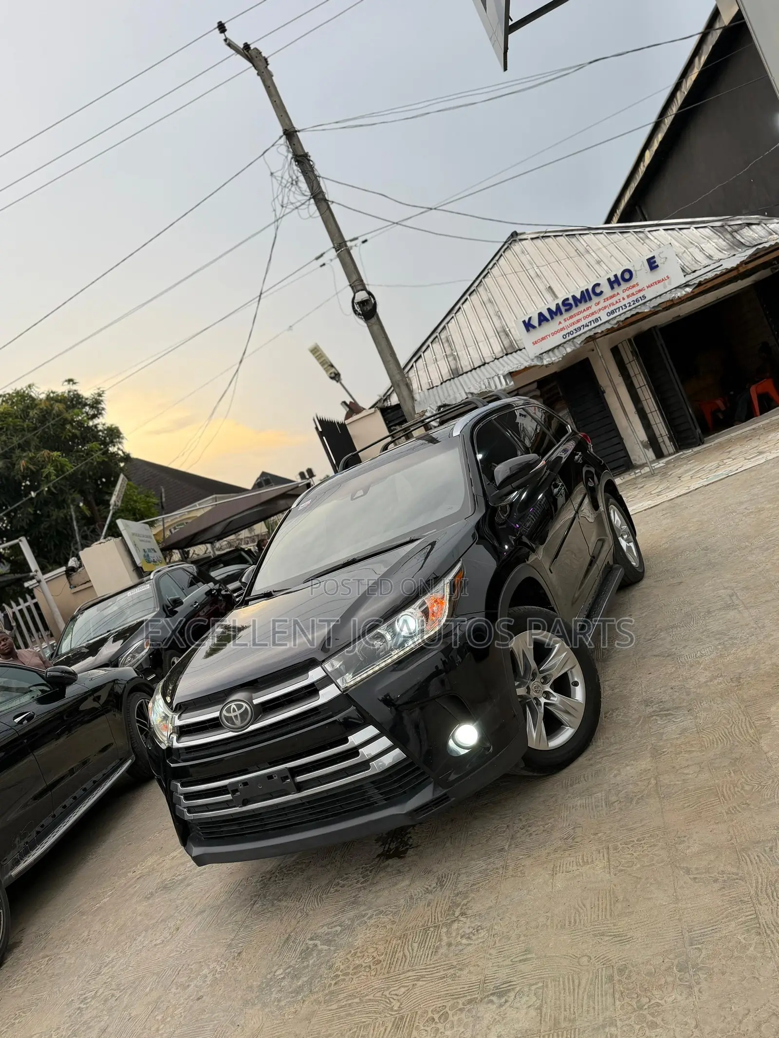 Toyota Highlander Limited 4x4 V6 (3.5L 6cyl 8A) 2017 Black