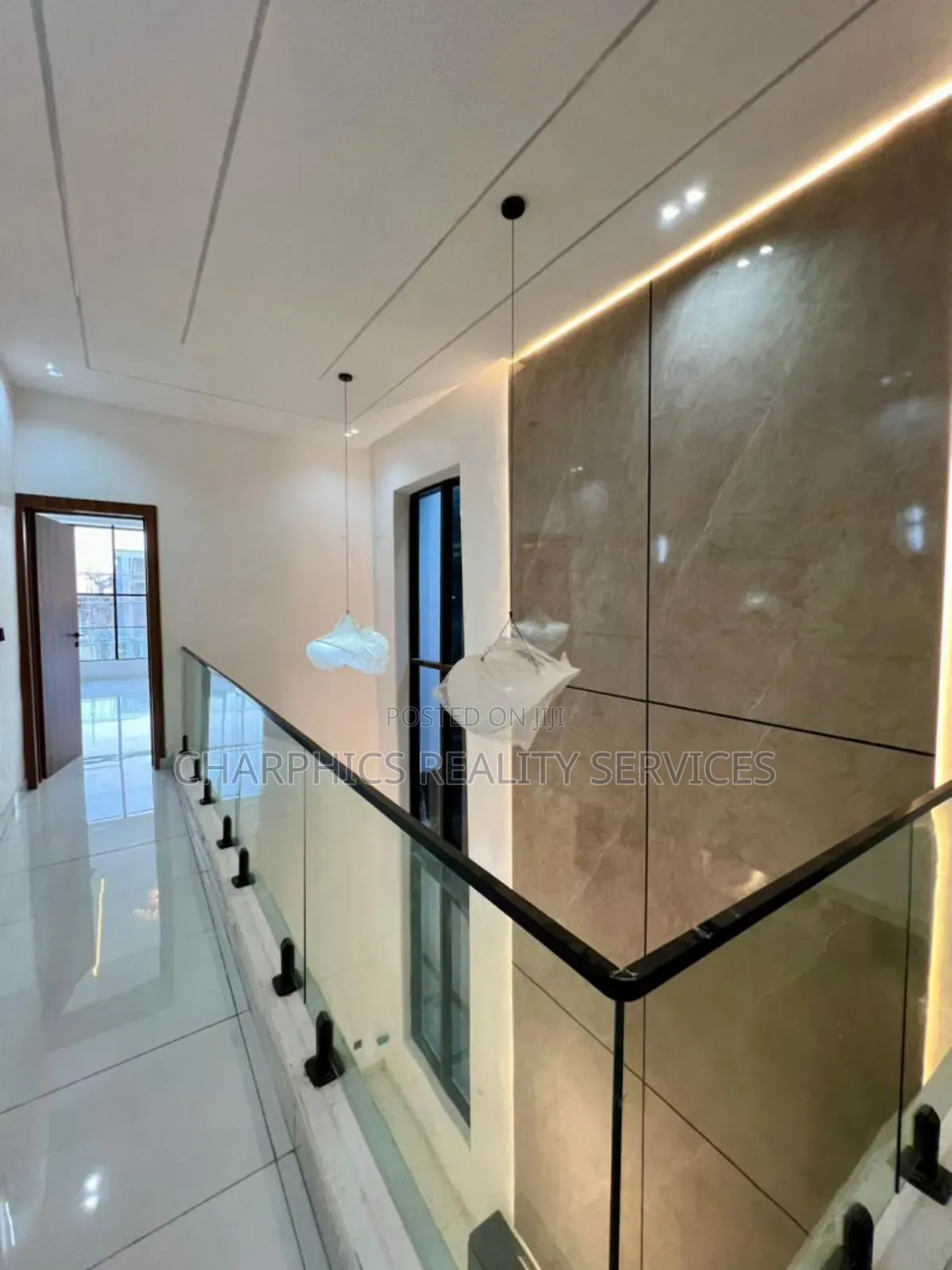5bdrm Duplex in Off Lekki-Epe Expressway for sale