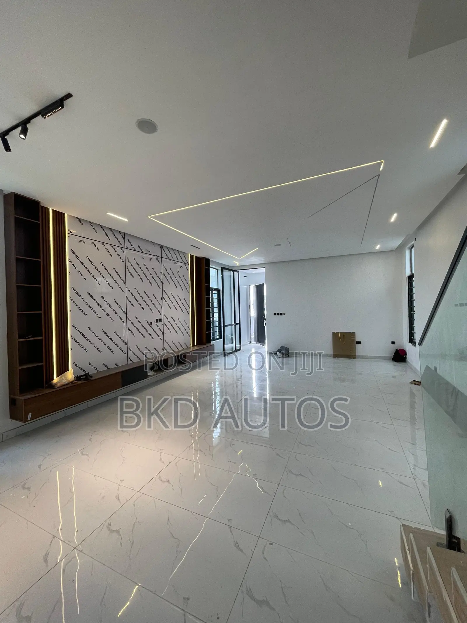 5bdrm Duplex in Lekki for sale