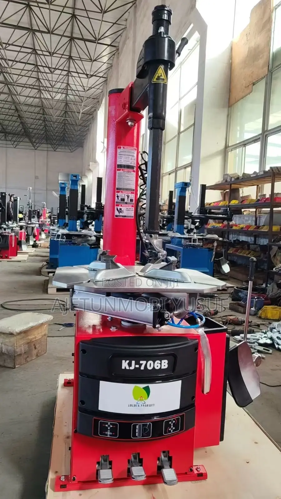 Tyre Channger Machine