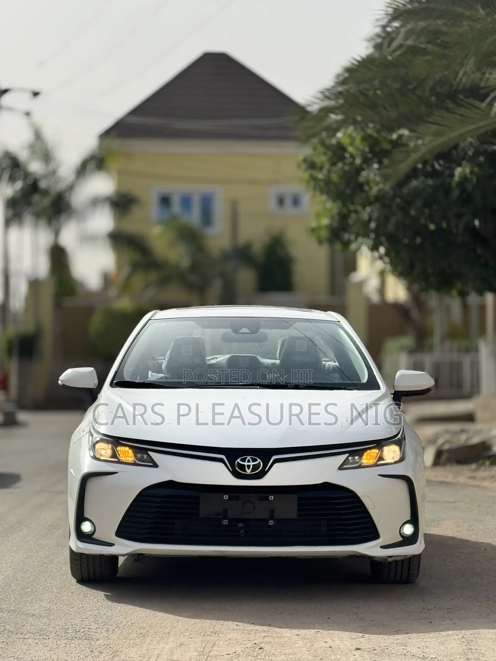 Toyota Corolla 2024 White
