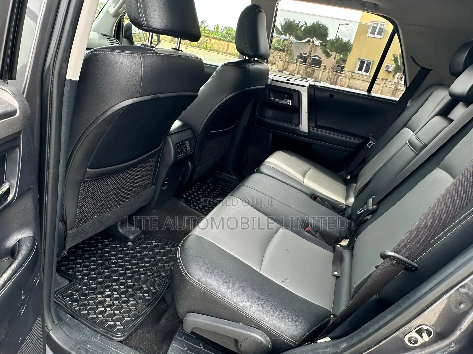 Toyota 4-Runner SR5 Premium 4dr SUV 4WD (4.0L 6cyl 5A) 2015 Gray