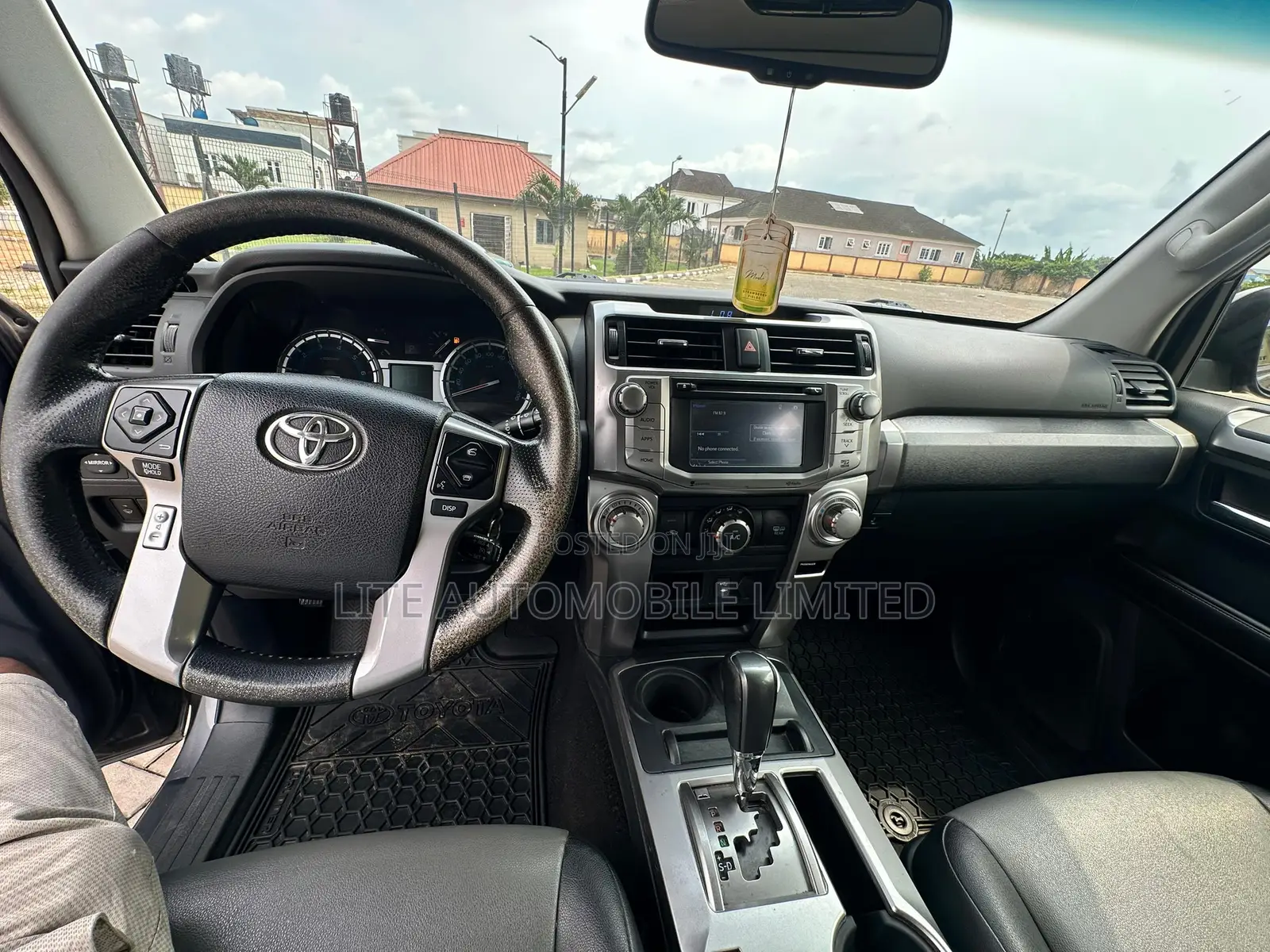 Toyota 4-Runner SR5 Premium 4dr SUV 4WD (4.0L 6cyl 5A) 2015 Gray