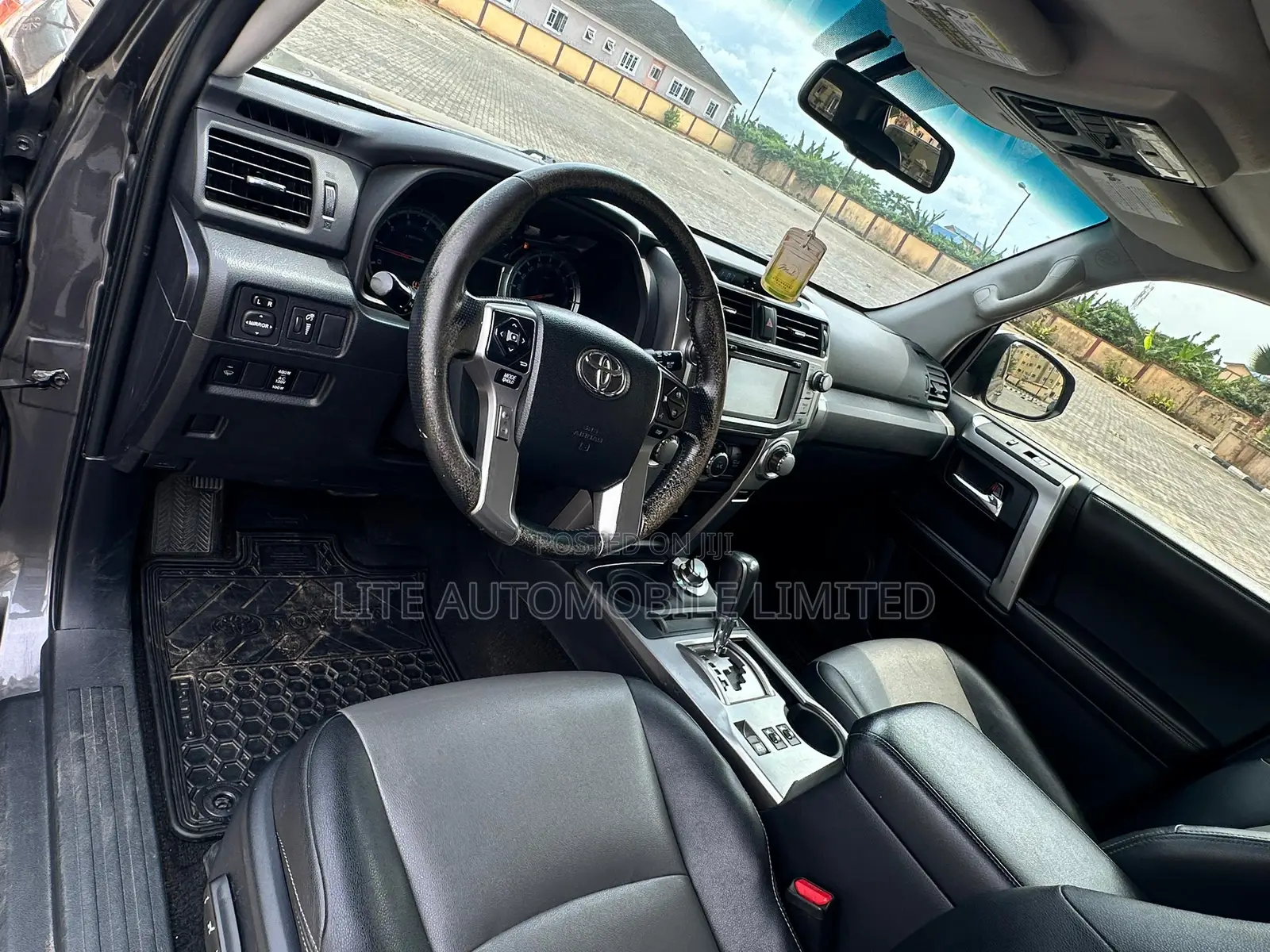 Toyota 4-Runner SR5 Premium 4dr SUV 4WD (4.0L 6cyl 5A) 2015 Gray
