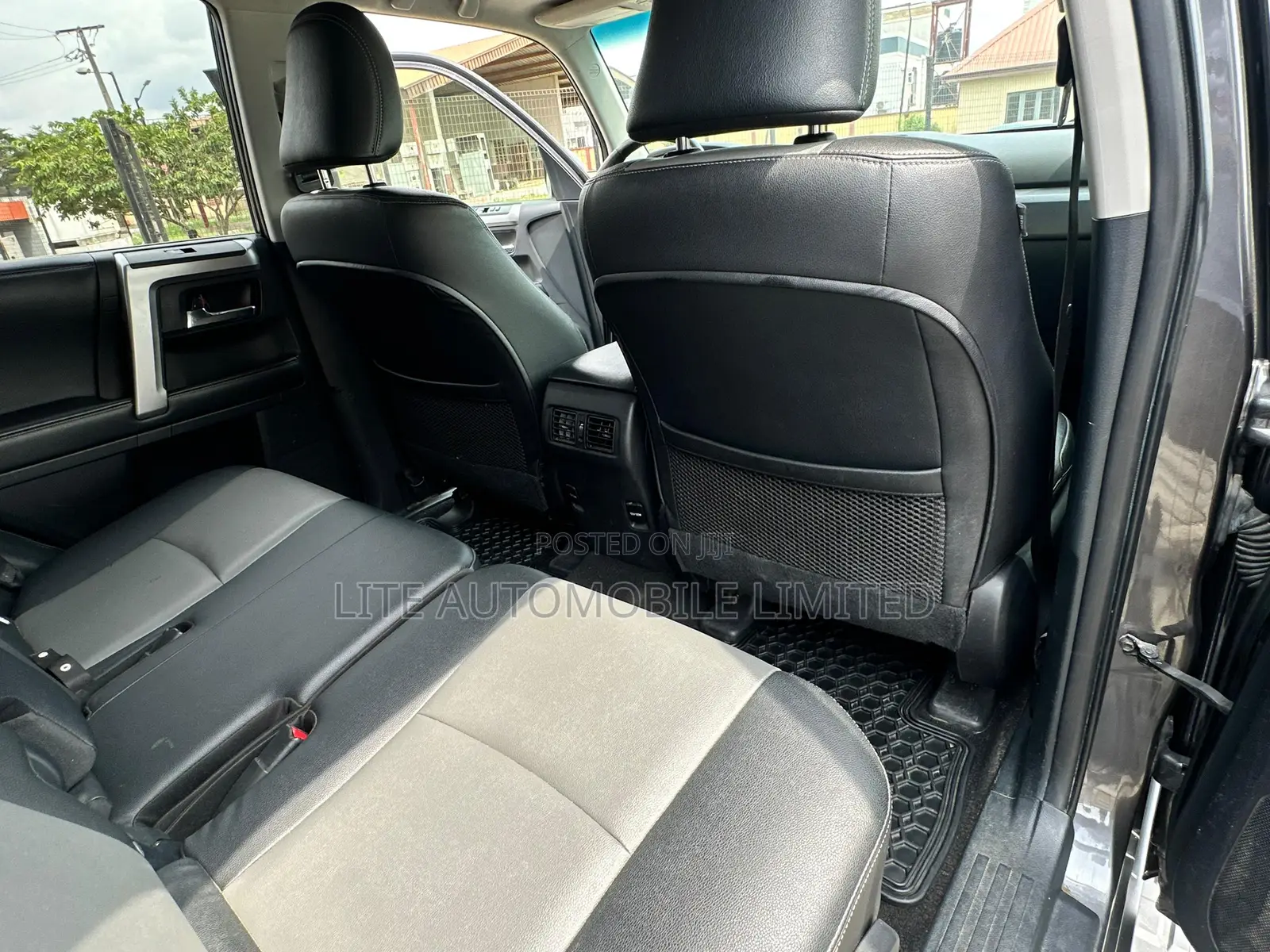 Mercedes-Benz C400 4Matic AWD Sedan (3.0L V6 7A) 2015 Black