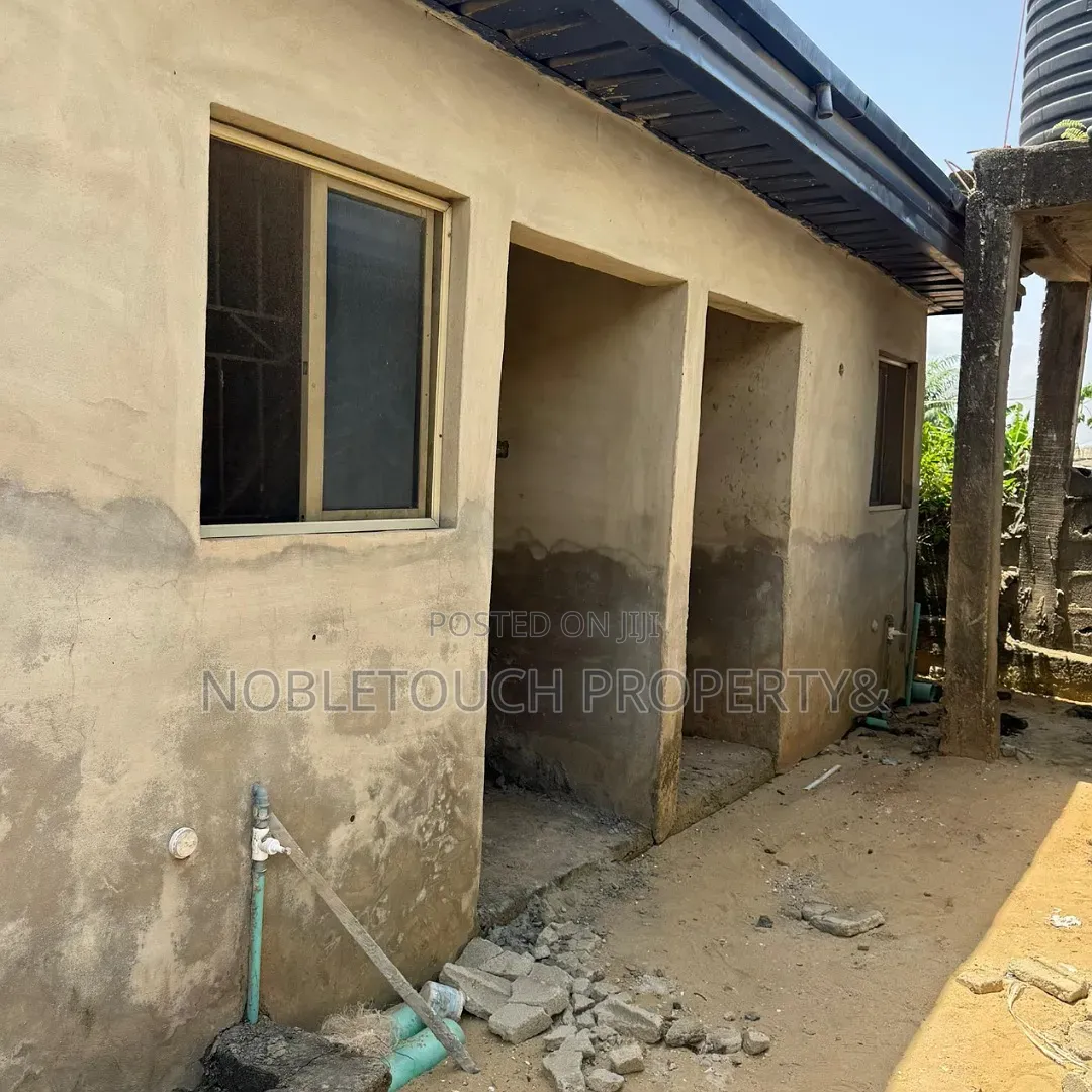 2bdrm Bungalow in Bomodeoku Along for sale