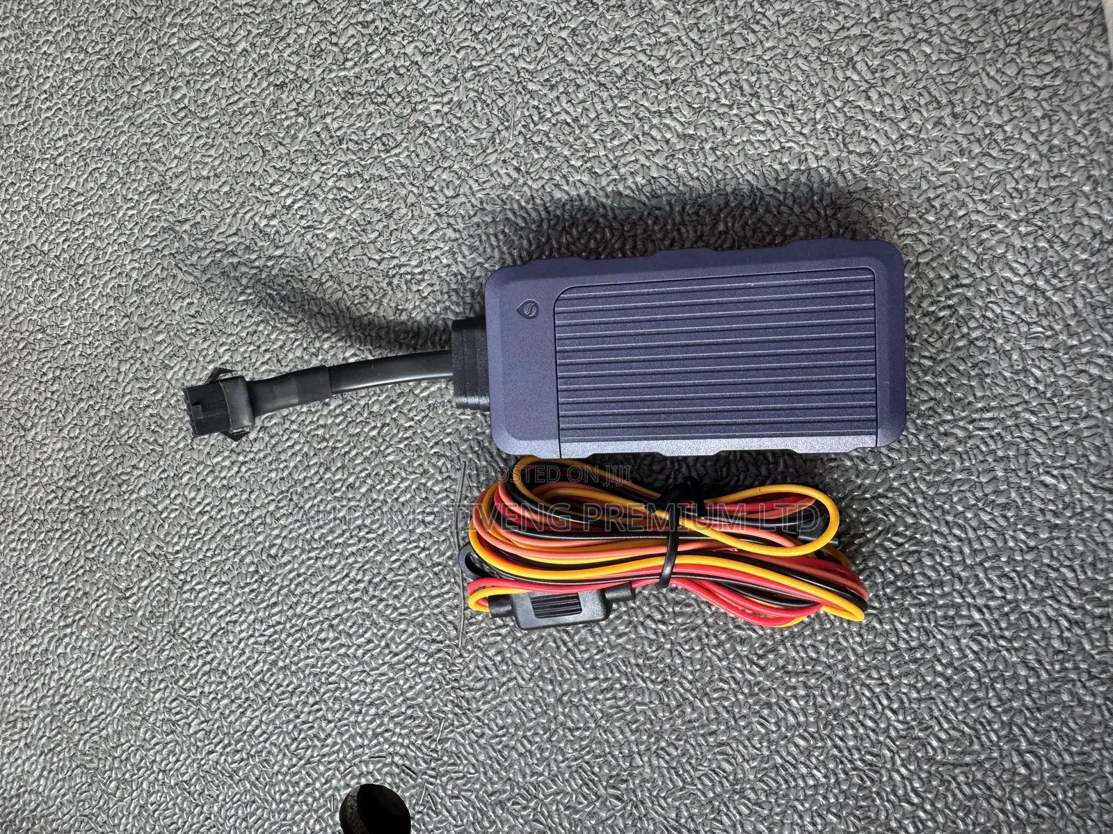 G10l 4g Seeworld GPS Tracker for Bikes Trucks (Advanced Iot)